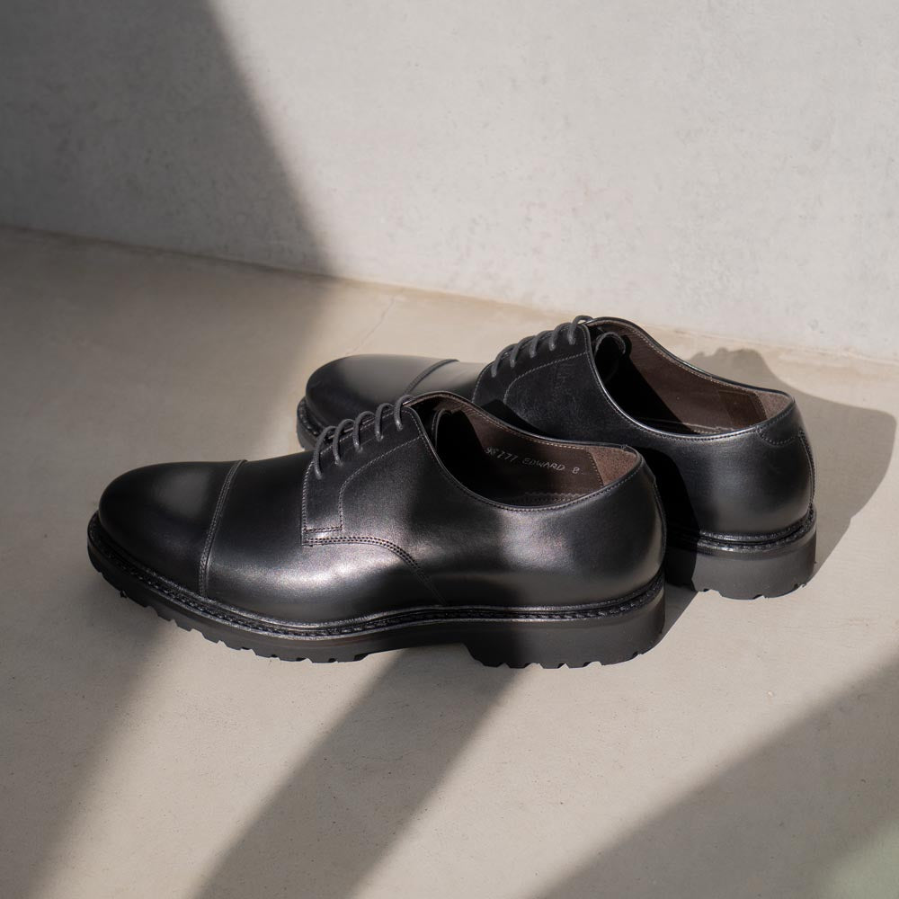 高価買取【美品】Jalan Sriwijaya ストレートチップ 8 ブラック 靴