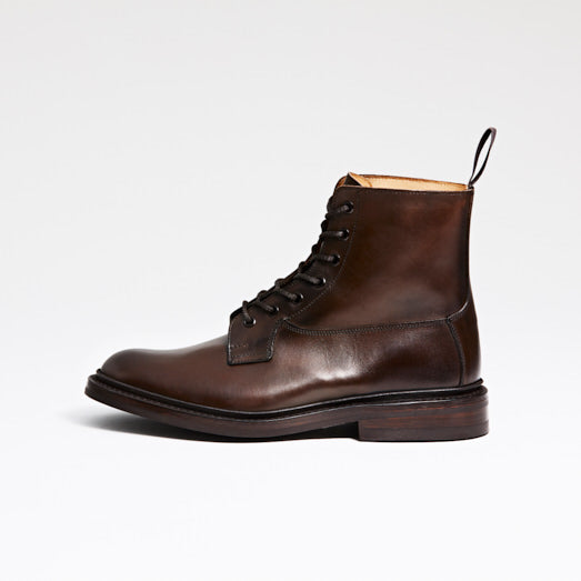 最新購入Tricker\'s M5635 BURFORD ダイナイトソール茶色UK8-5 靴