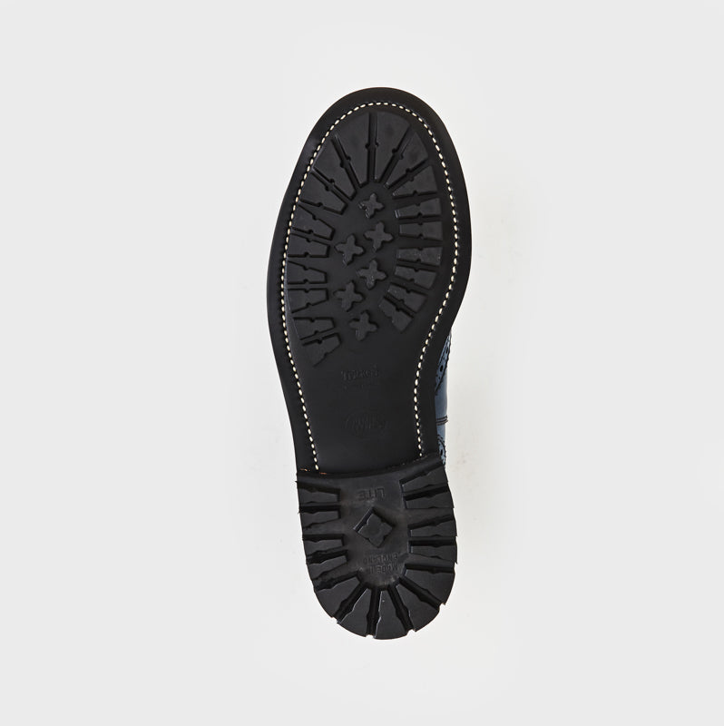 L2754 SILVIA / BLACK CALF (COMMANDO SOLE)